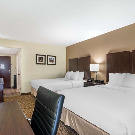 Comfort Inn & Suites Lake Norman Cornelius Εξωτερικό φωτογραφία