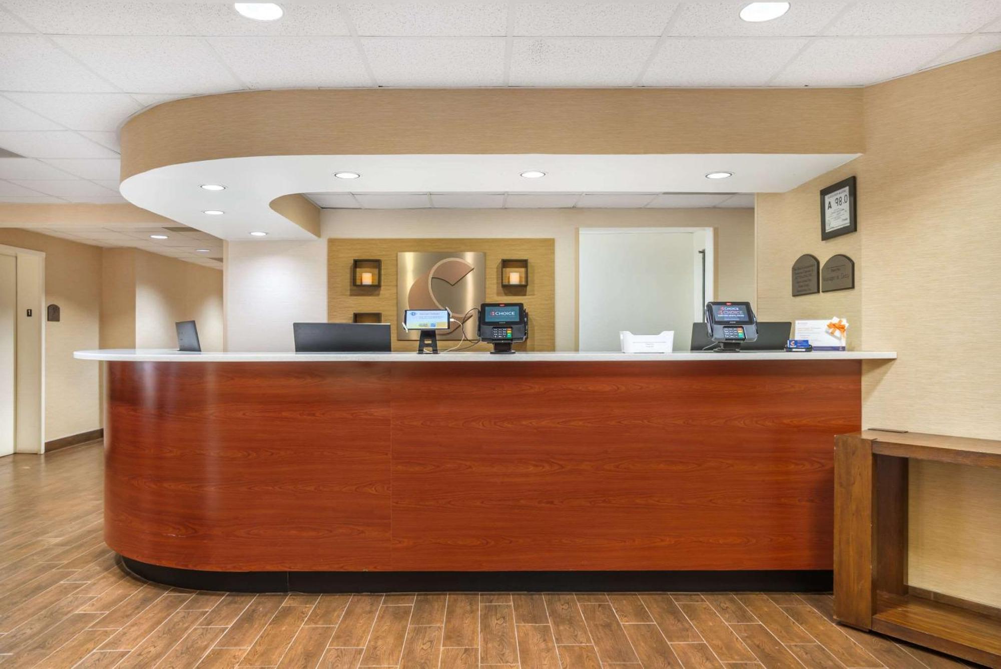 Comfort Inn & Suites Lake Norman Cornelius Εξωτερικό φωτογραφία