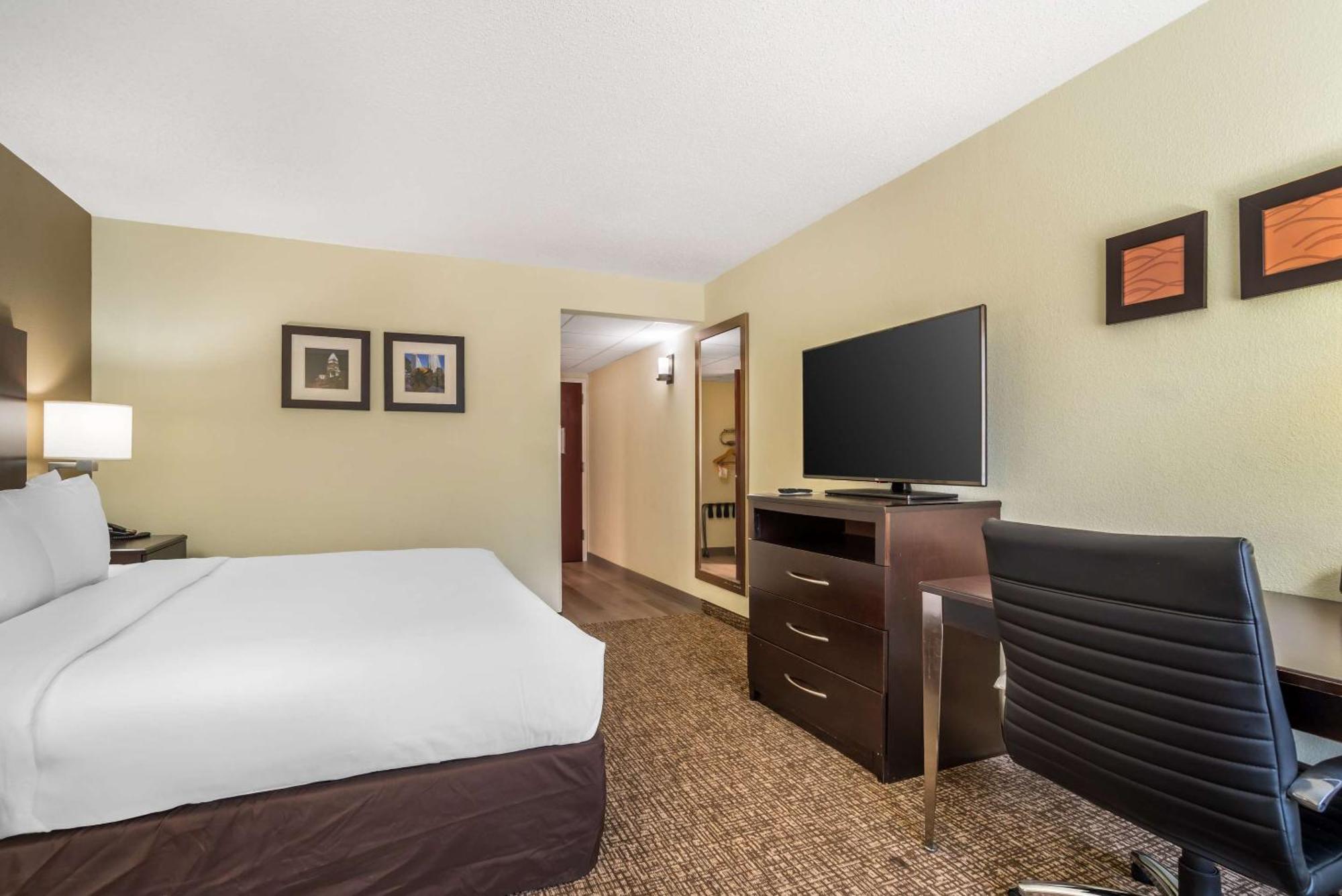 Comfort Inn & Suites Lake Norman Cornelius Εξωτερικό φωτογραφία