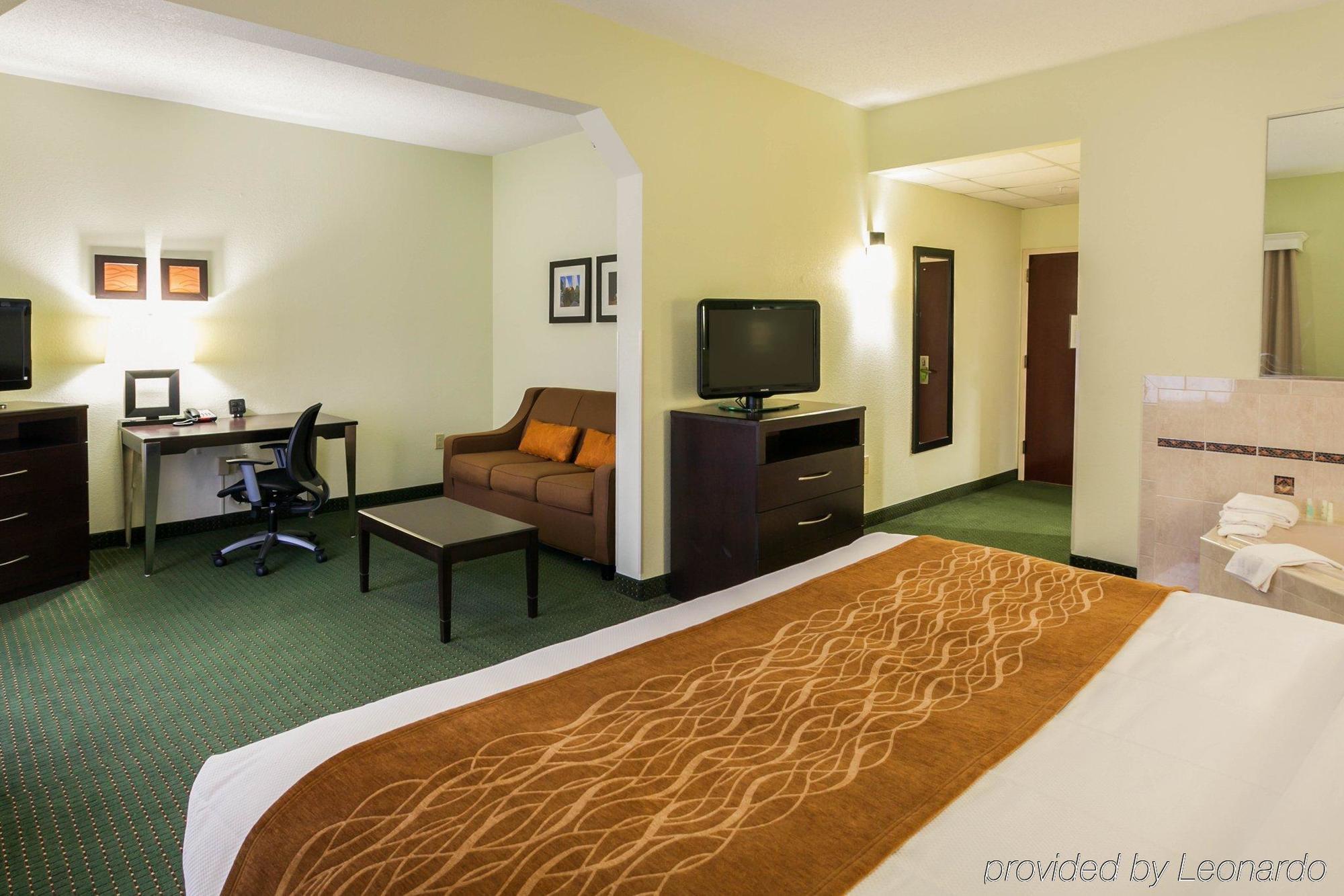 Comfort Inn & Suites Lake Norman Cornelius Εξωτερικό φωτογραφία