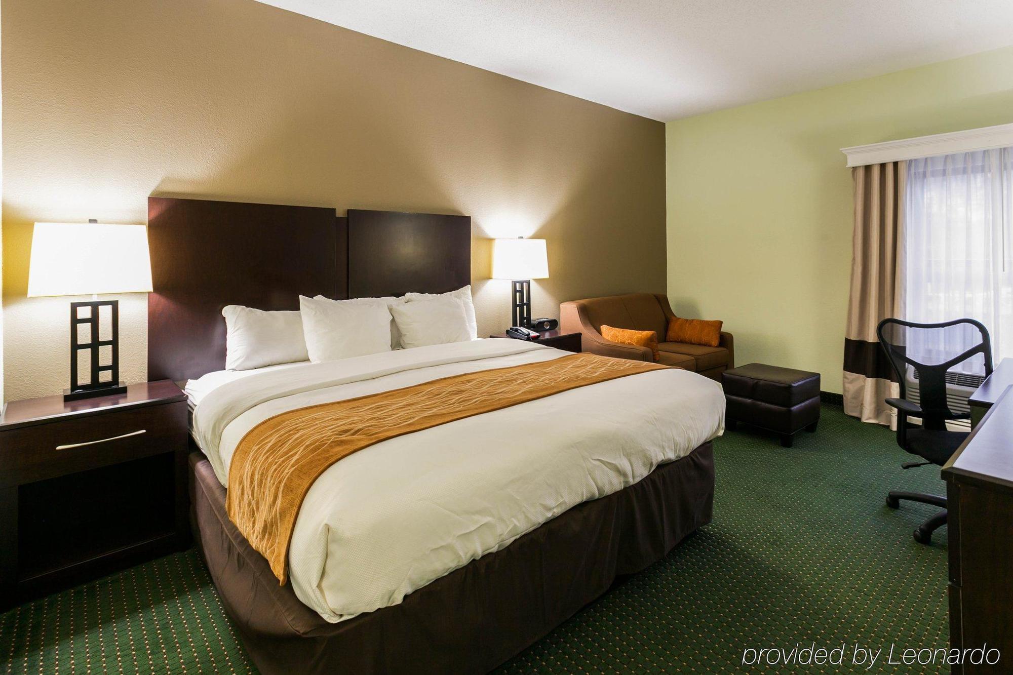 Comfort Inn & Suites Lake Norman Cornelius Εξωτερικό φωτογραφία
