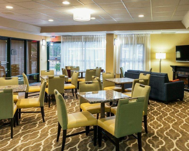 Comfort Inn & Suites Lake Norman Cornelius Εξωτερικό φωτογραφία