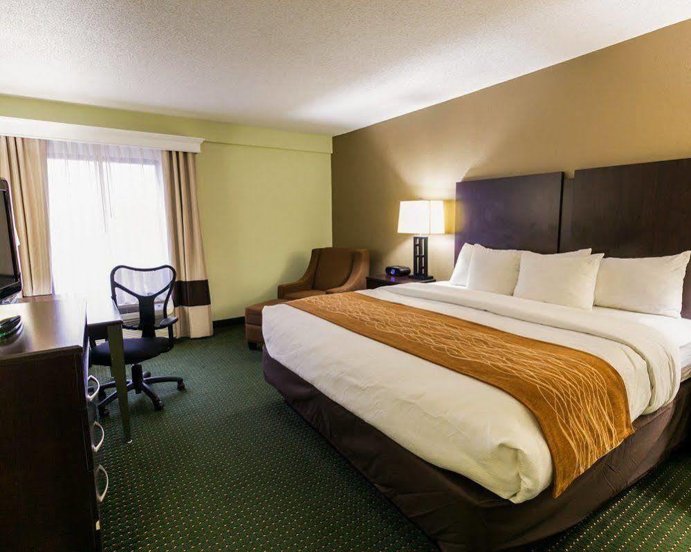 Comfort Inn & Suites Lake Norman Cornelius Εξωτερικό φωτογραφία