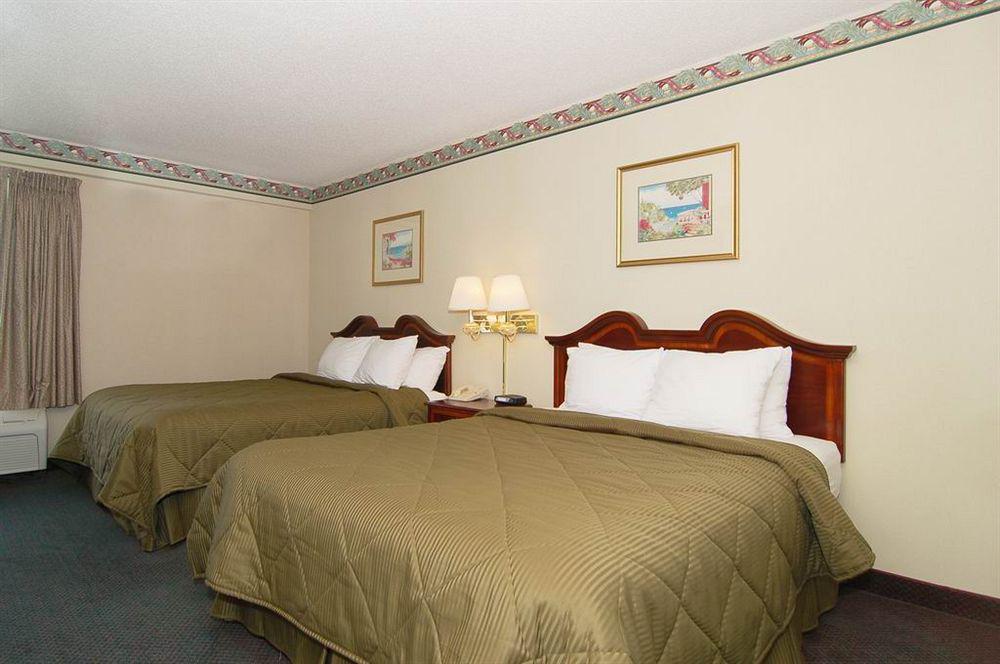 Comfort Inn & Suites Lake Norman Cornelius Εξωτερικό φωτογραφία
